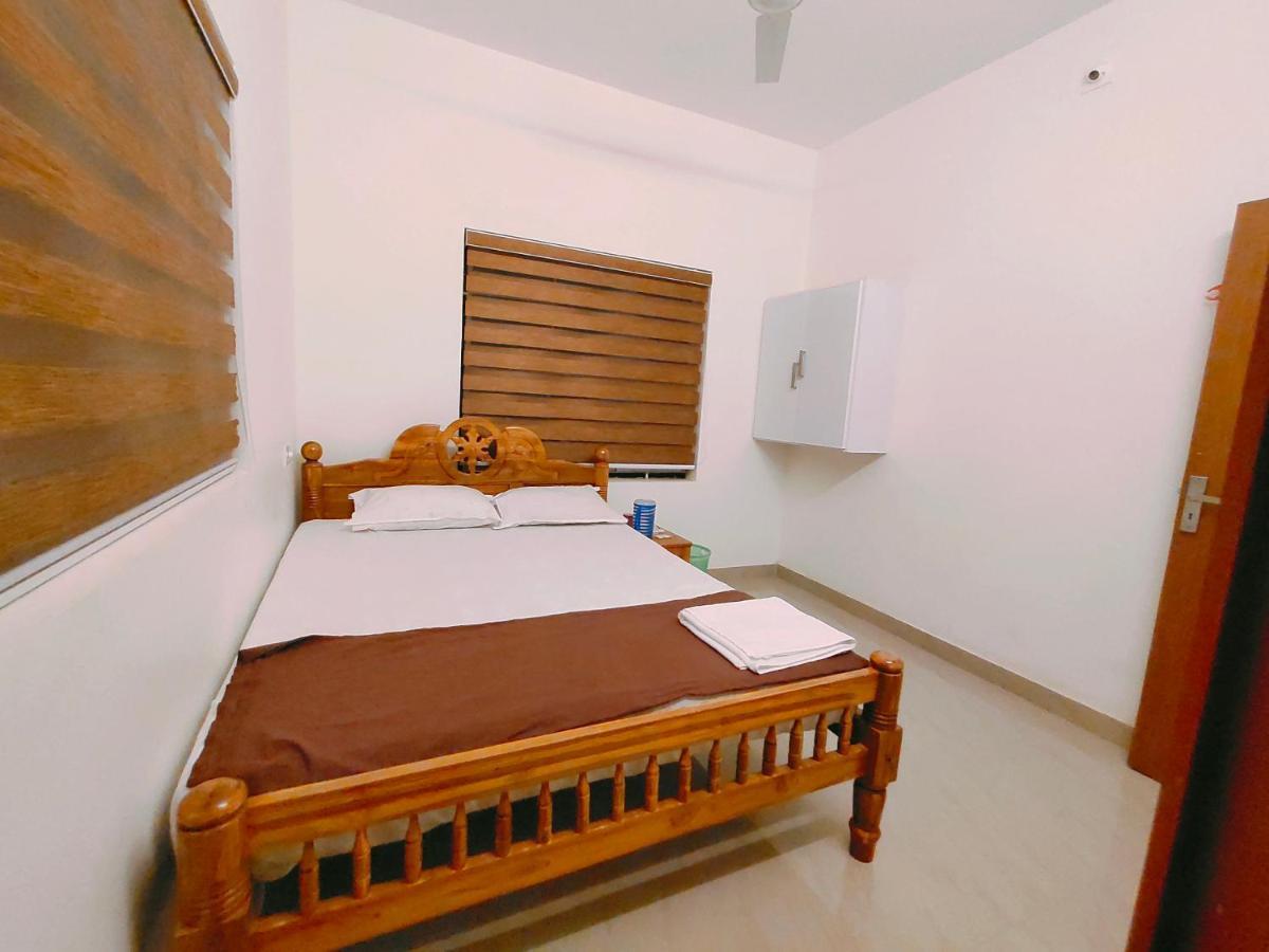 Corniche Beach Resort Mulappilangad Exterior photo
